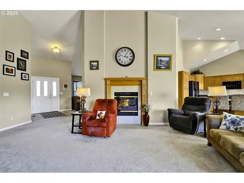 1922 Kapela Court Sutherlin OR 97479