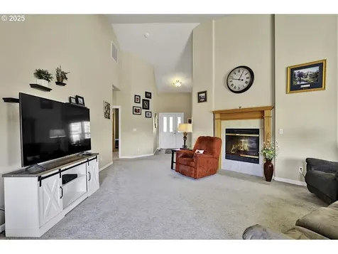 1922 Kapela Court Sutherlin OR 97479