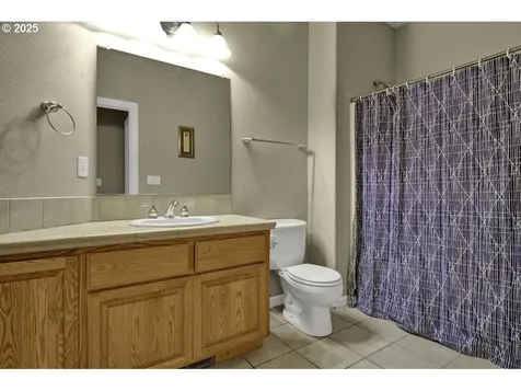 1922 Kapela Court Sutherlin OR 97479