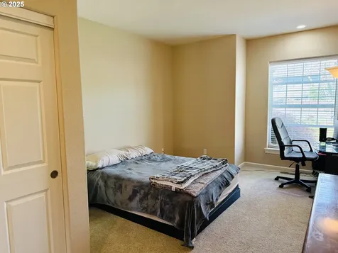 1922 Kapela Court Sutherlin OR 97479