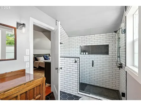 405 SE 32nd Avenue Portland OR 97214