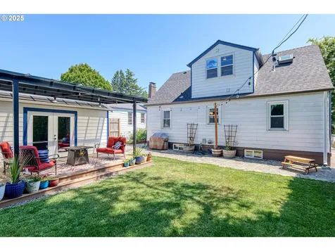 405 SE 32nd Avenue Portland OR 97214