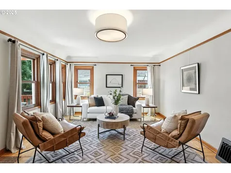 405 SE 32nd Avenue Portland OR 97214