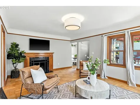 405 SE 32nd Avenue Portland OR 97214