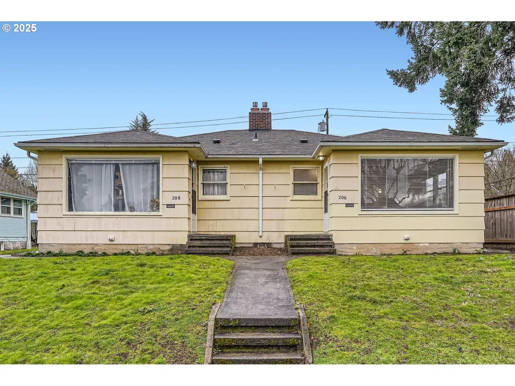 206 W 28th Street Vancouver WA 98660