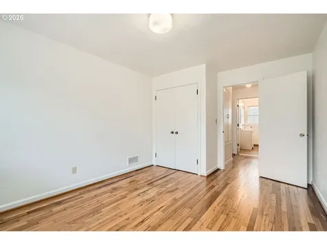 206 W 28th Street Vancouver WA 98660