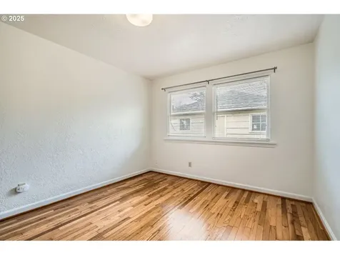 206 W 28th Street Vancouver WA 98660