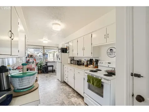 206 W 28th Street Vancouver WA 98660