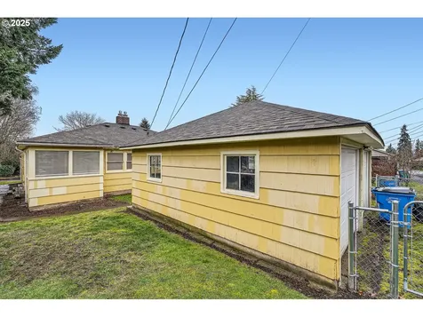 206 W 28th Street Vancouver WA 98660
