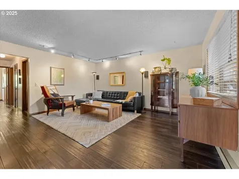 3837 N Juneau Street Portland OR 97217