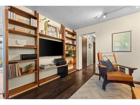 3837 N Juneau Street Portland OR 97217