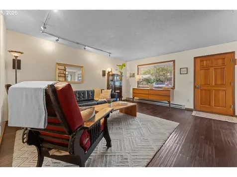 3837 N Juneau Street Portland OR 97217