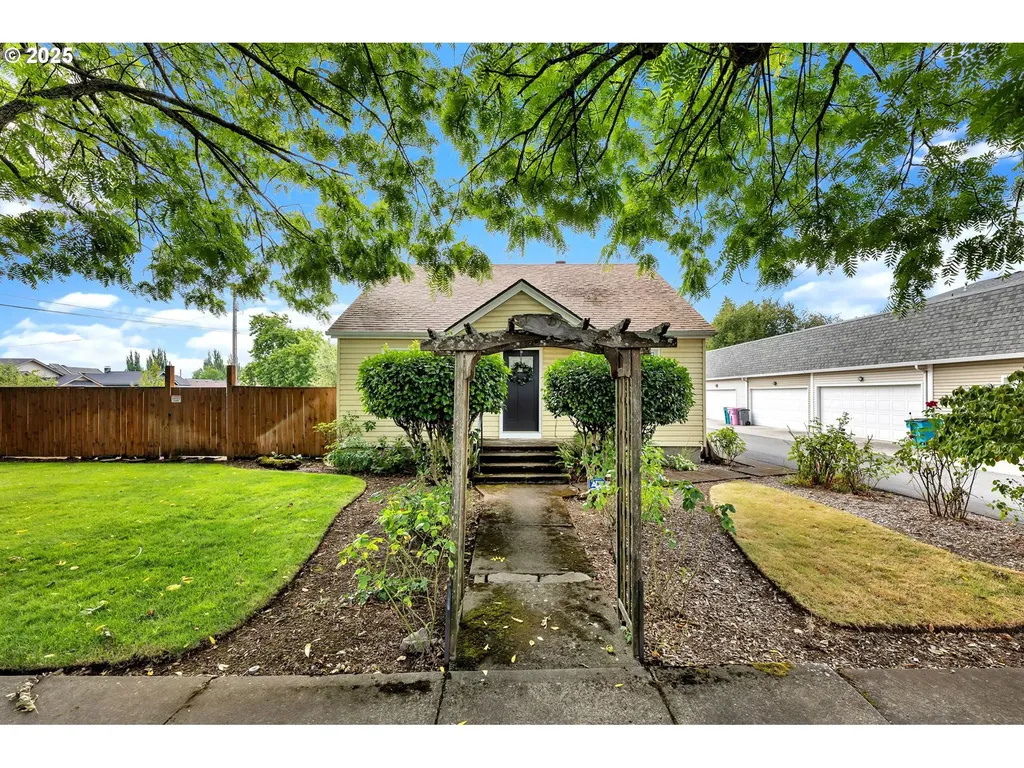 804 V Street Vancouver WA 98661