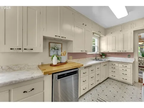 804 V Street Vancouver WA 98661