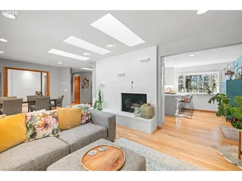 10529 SW Lancaster Road Portland OR 97219