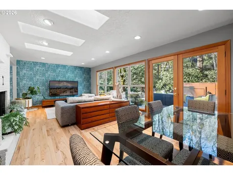 10529 SW Lancaster Road Portland OR 97219