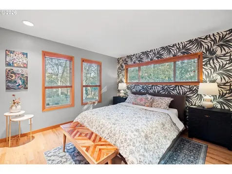 10529 SW Lancaster Road Portland OR 97219