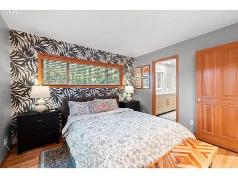 10529 SW Lancaster Road Portland OR 97219