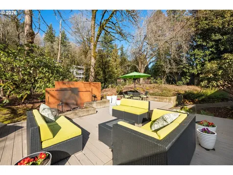 10529 SW Lancaster Road Portland OR 97219