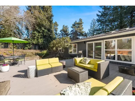 10529 SW Lancaster Road Portland OR 97219