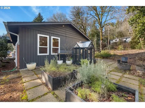 10529 SW Lancaster Road Portland OR 97219