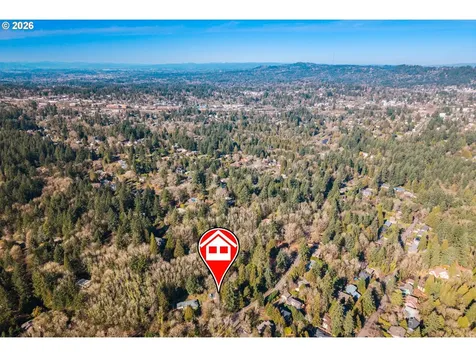 10529 SW Lancaster Road Portland OR 97219