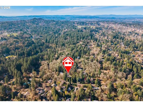 10529 SW Lancaster Road Portland OR 97219