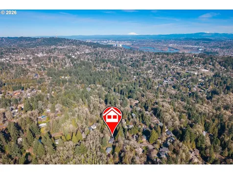 10529 SW Lancaster Road Portland OR 97219
