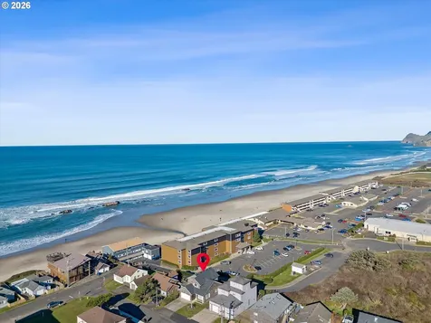 1555 NW 39th Street Lincoln City OR 97367