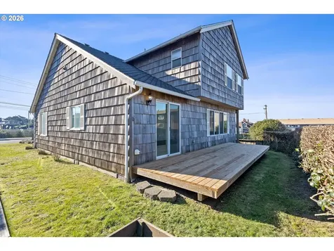 1555 NW 39th Street Lincoln City OR 97367
