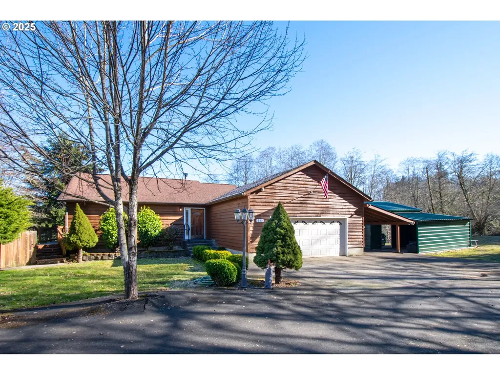 255 Trout Lakes Road Castle Rock WA 98611