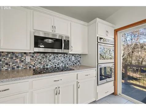 255 Trout Lakes Road Castle Rock WA 98611