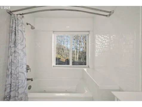 255 Trout Lakes Road Castle Rock WA 98611
