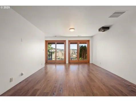255 Trout Lakes Road Castle Rock WA 98611