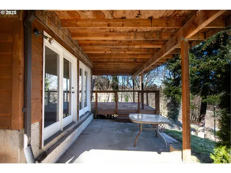 255 Trout Lakes Road Castle Rock WA 98611