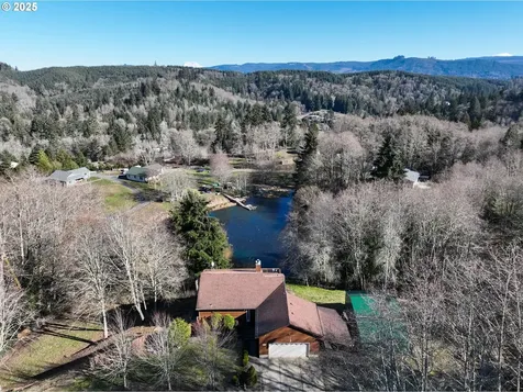 255 Trout Lakes Road Castle Rock WA 98611
