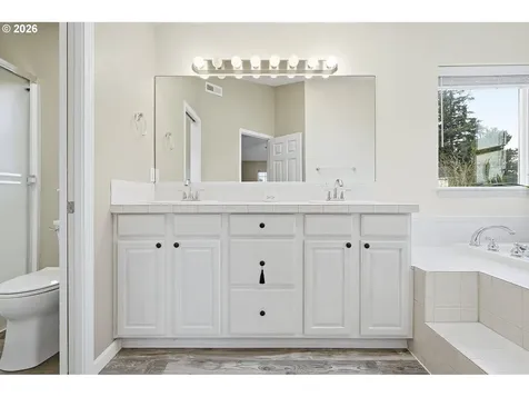 11437 Pennys Way Oregon City OR 97045