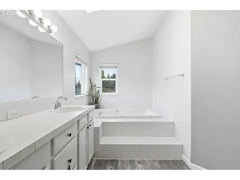 11437 Pennys Way Oregon City OR 97045