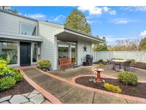 32219 SW Boones Bend Road Wilsonville OR 97070