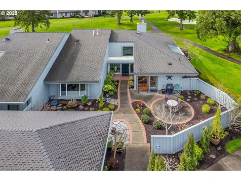 32219 SW Boones Bend Road Wilsonville OR 97070