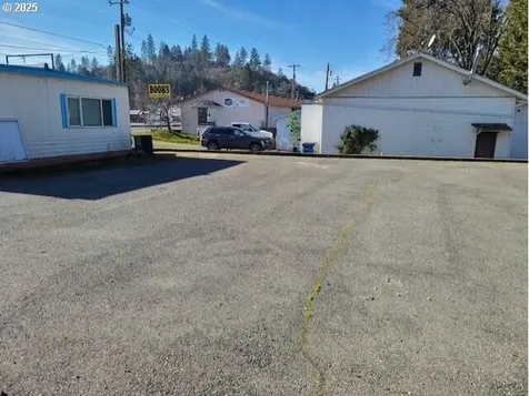 950 Rogue River Highway Grants Pass OR 97527