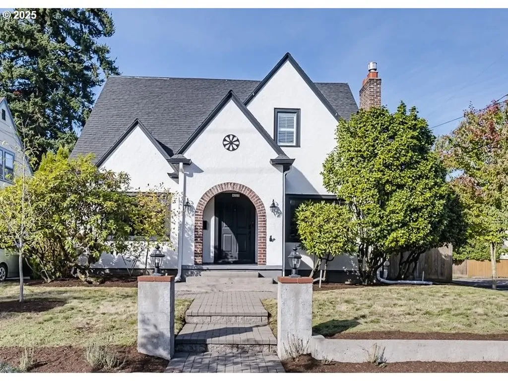4225 NE 42nd Avenue Portland OR 97218