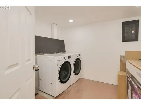 4225 NE 42nd Avenue Portland OR 97218