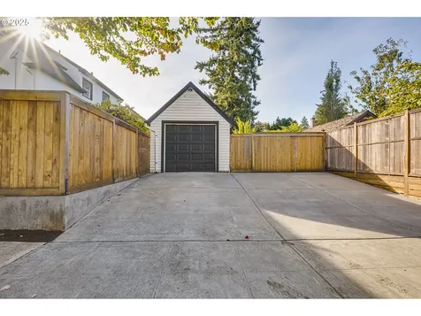 4225 NE 42nd Avenue Portland OR 97218
