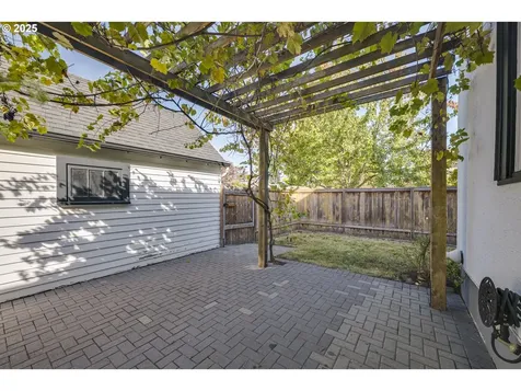 4225 NE 42nd Avenue Portland OR 97218