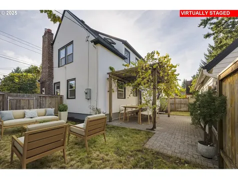 4225 NE 42nd Avenue Portland OR 97218