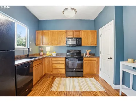 10612 SE Harold Street Portland OR 97266