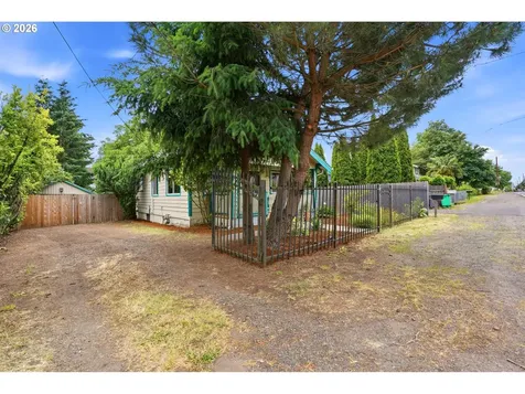 10612 SE Harold Street Portland OR 97266