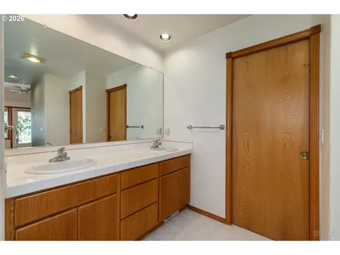 33221 SW Linden Street Scappoose OR 97056