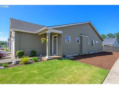 1423 NW Campanella Way Estacada OR 97023